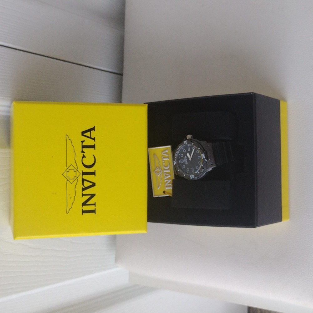 Invicta Watch - Picture 9 of 17